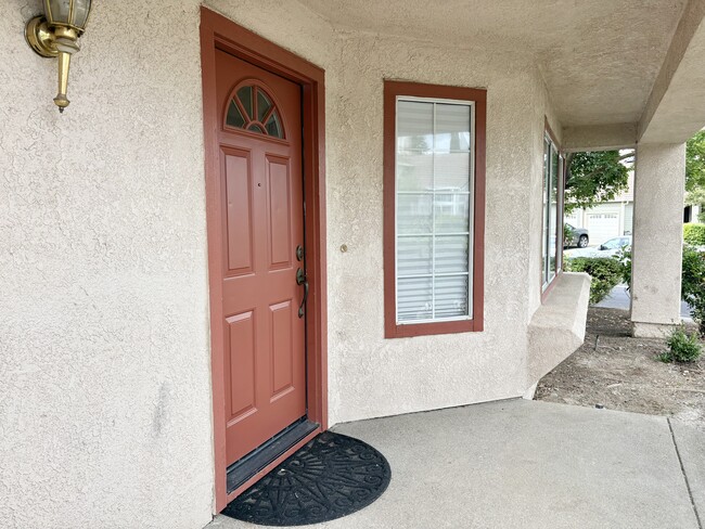 Building Photo - 1363 Egret Dr