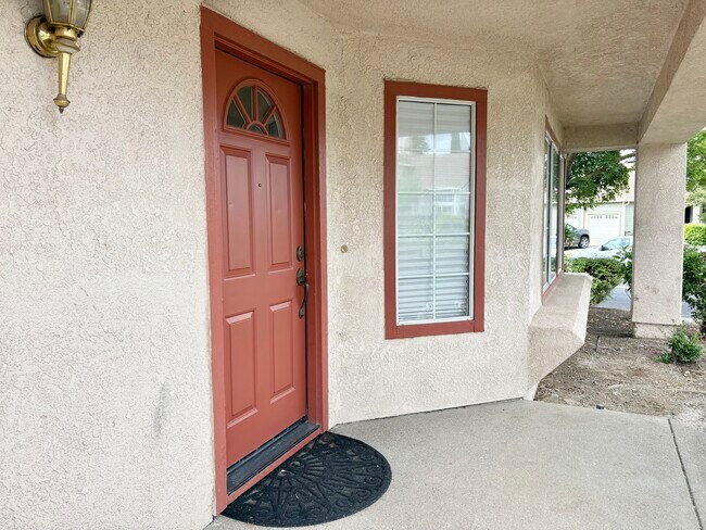 Foto del edificio - 1363 Egret Dr