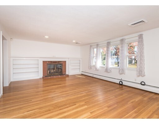 Building Photo - 59 Hobbs Brook Rd