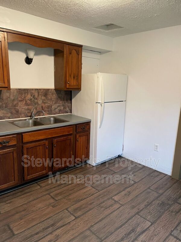 Building Photo - 5651 Riverdale St SW