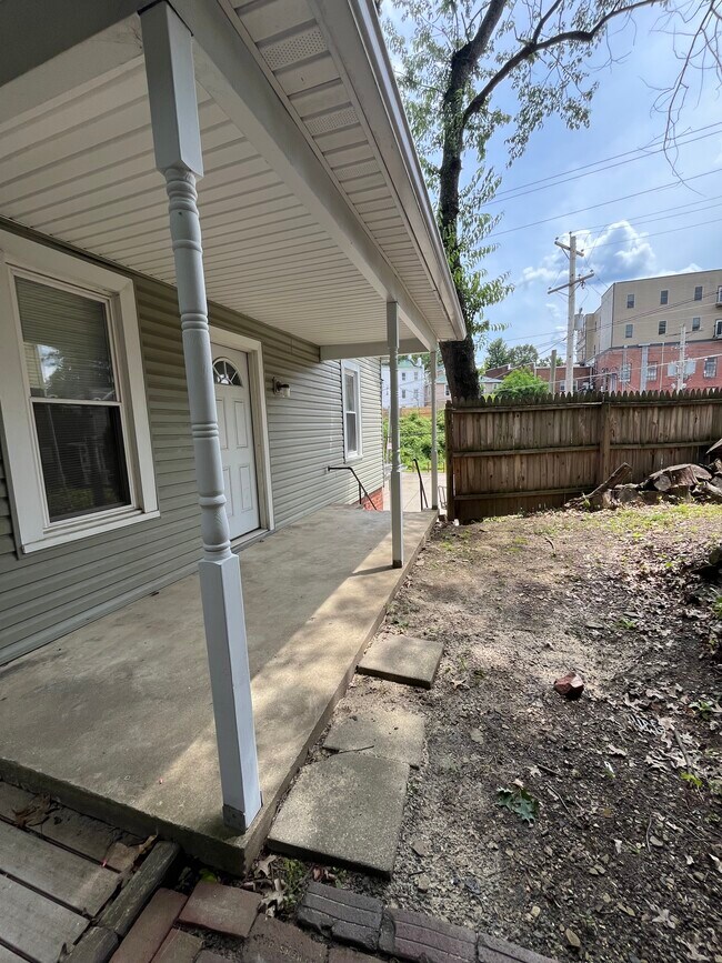 Porche lateral - 20 Fern St