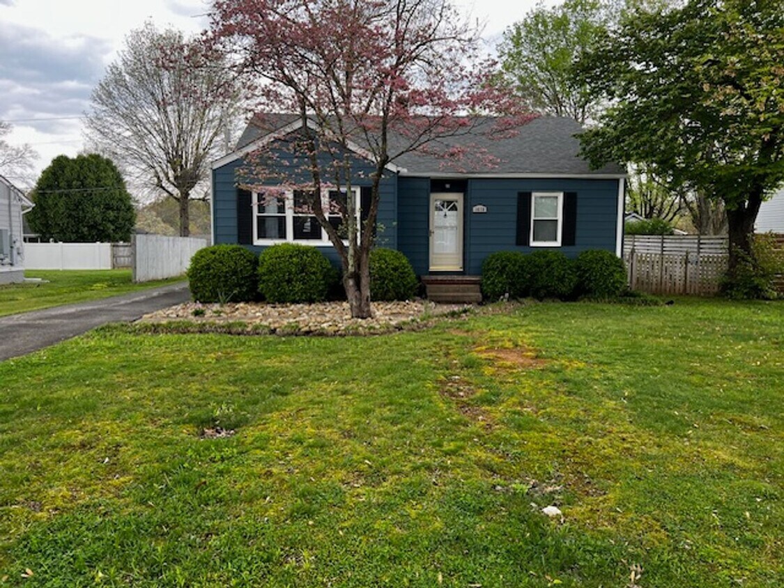 1618 Ramsay St, Alcoa, TN 37701 House Rental in Alcoa, TN