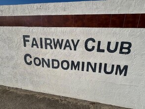 Building Photo - 3325 Bee Ridge Rd