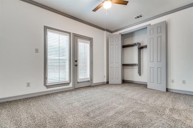 Foto del edificio - 4125 Lovers Ln