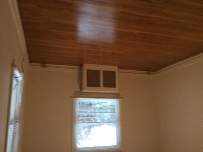 Foto del edificio - 100 Biddle Ave