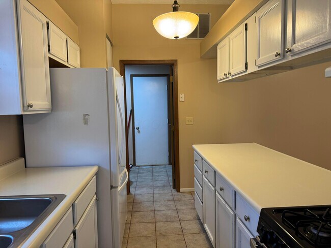 Foto del edificio - 7337 Woodlow Dr