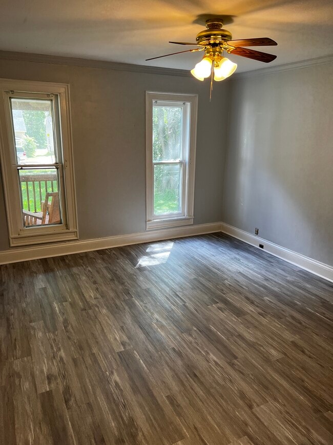 Sala de estar - 628 Hudson St