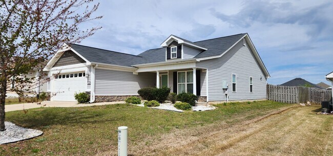Foto del edificio - 3 Bedroom 2 bath Across the street from Fort Gordon