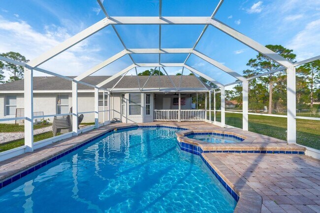 Building Photo - 14702 Key Lime Blvd