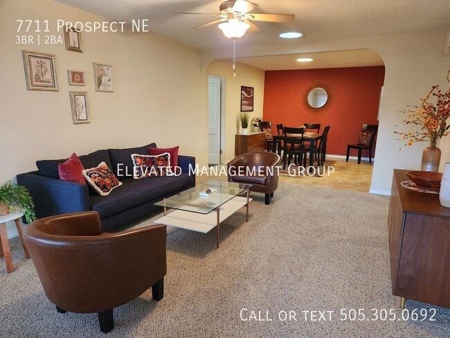 Building Photo - Fully Furnished, All utilities Included, 3...