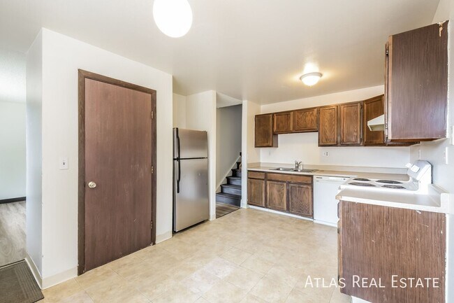 Foto del edificio - 6030 Yarrow St