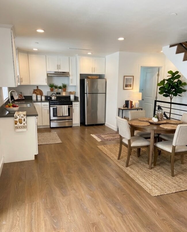 Foto del edificio - 11514 Emelita St