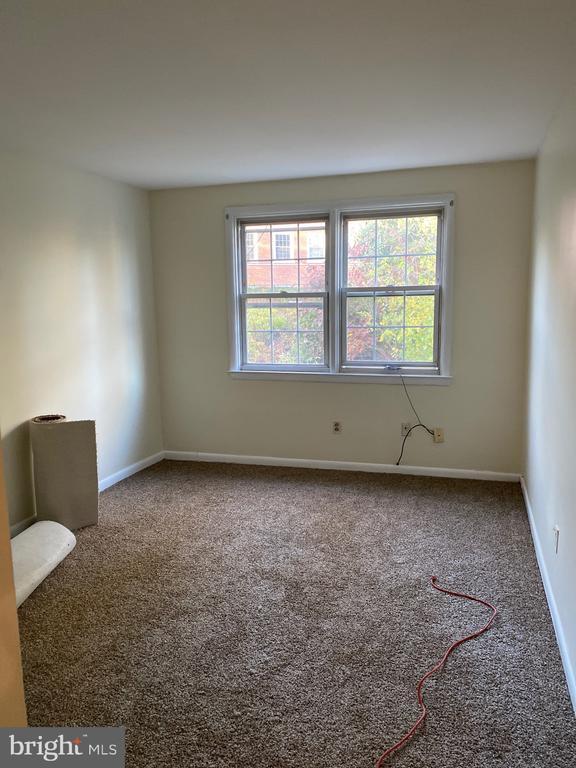 Building Photo - 757 Burmont Rd