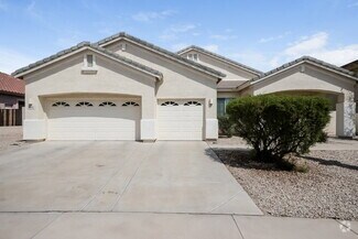 Building Photo - 2107 S Sabrina