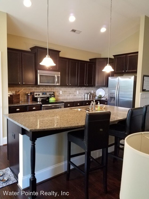 Foto del edificio - 8133 Saltcedar Dr