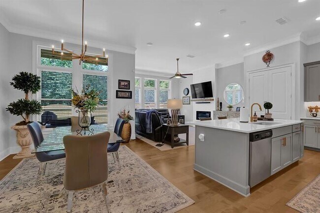 Foto del edificio - 144 Village Green Ave