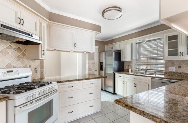 Building Photo - 99 N Deerfoot Cir