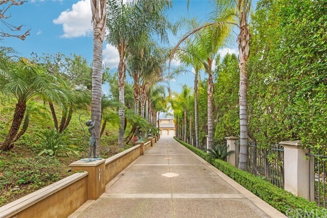 Foto del edificio - 312 Whispering Pines Dr