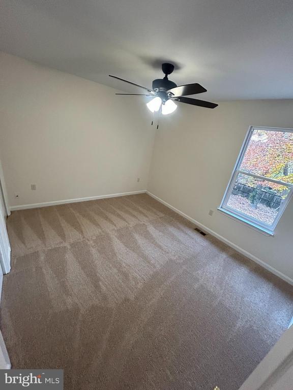 Foto del edificio - 716 Alamo Ln