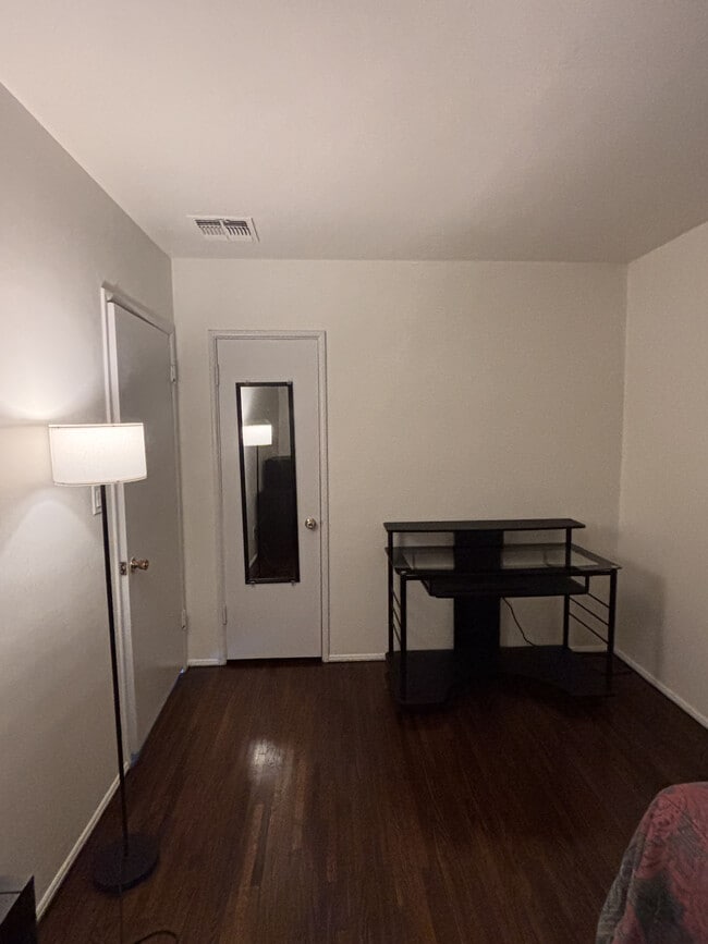 Photo - 15514 Flatbush Ave House