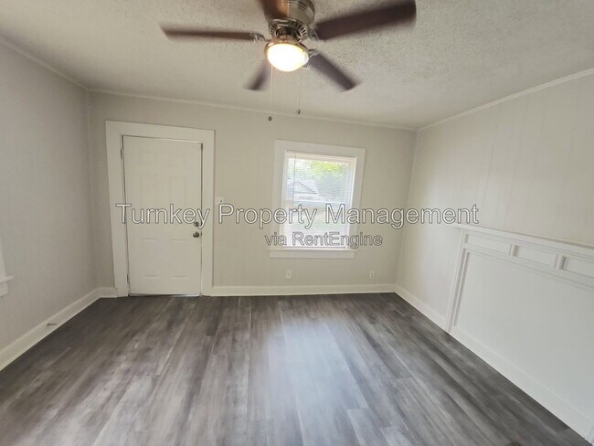 Building Photo - 4718 W 26th St