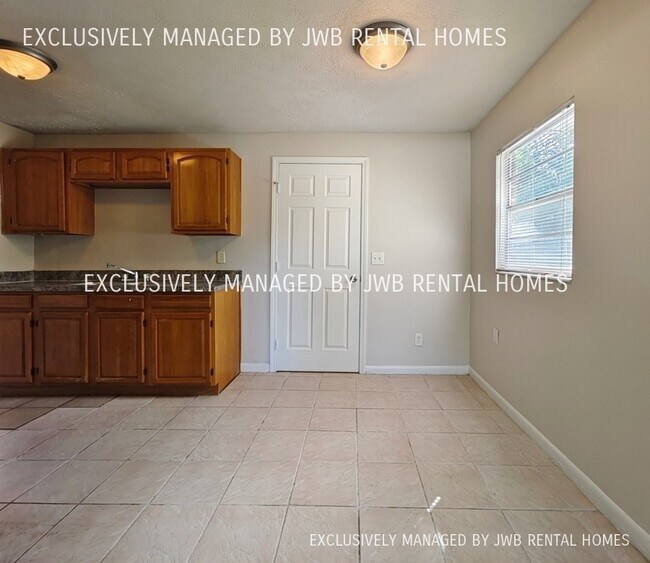 Building Photo - 6505 Kinlock Dr