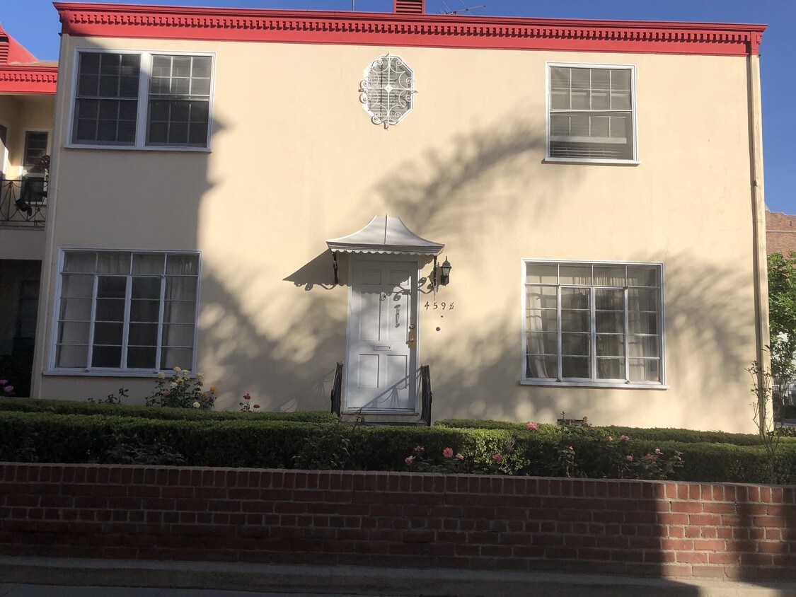 Foto principal - 459 S New Hampshire Ave