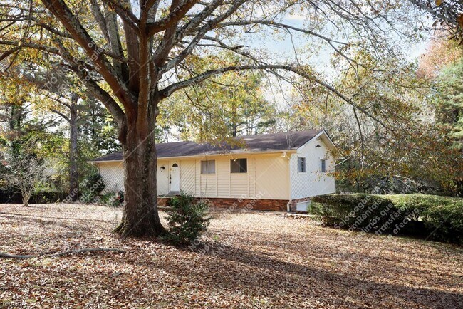 Building Photo - 3 br, 2 bath House - 4897 Lou Ivy Rd