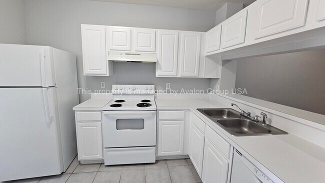 Foto del edificio - 8230 Dames Point Crossing Blvd N