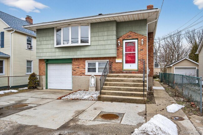 Foto del edificio - 9 Bay Beach Ave