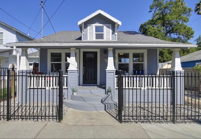 Photo - 3101 44th St House