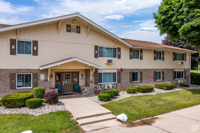 Entry - Barton Avenue Estates