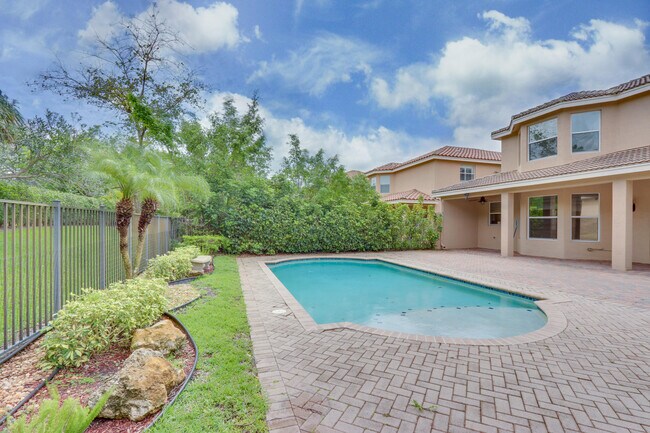 Building Photo - 11218 Millpond Greens Dr