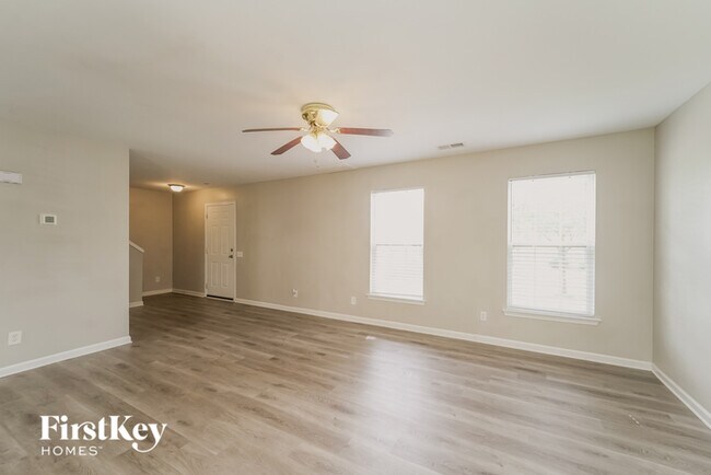 Foto del edificio - 1322 Peach Park Ln