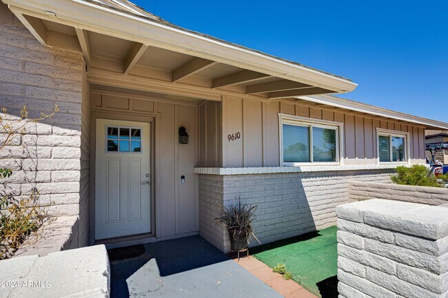 Building Photo - 9610 N 34th Ave