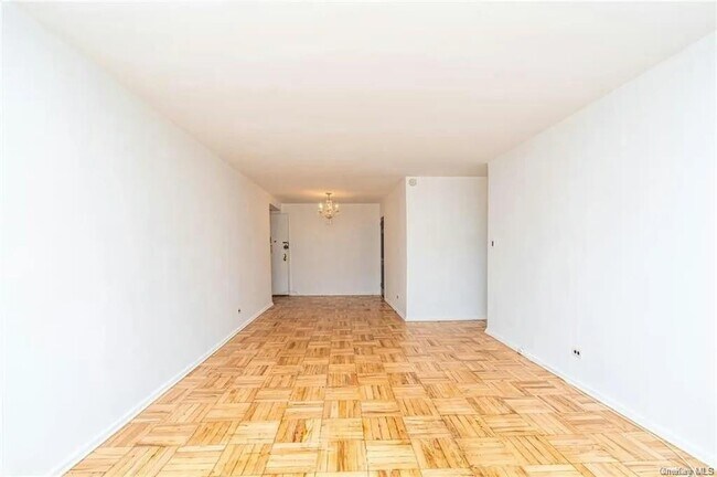 Foto del edificio - 9430 60th Ave