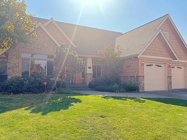Primary Photo - 817 W Park Dr