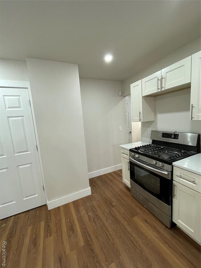 Foto del edificio - 8634 Patton St