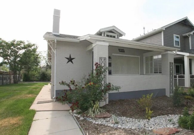 Building Photo - 2543 S Lincoln St