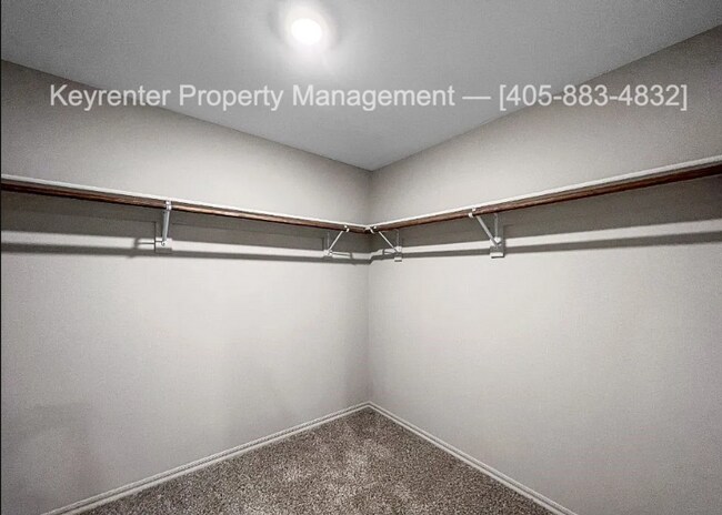 Building Photo - 4 Bed | 2 Bath | Claremore | Estates at Stone Creek