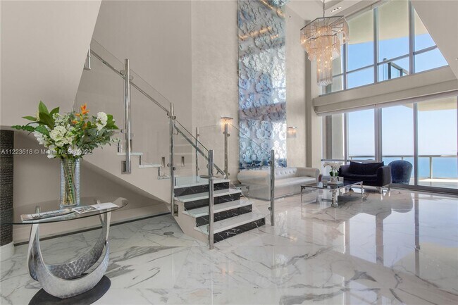 Foto del edificio - 17121 Collins Ave