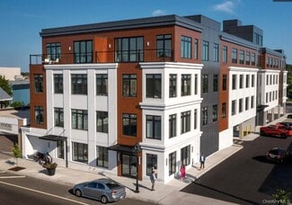 Building Photo - 331 E Main St