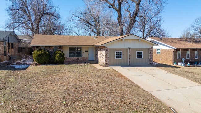 Foto del edificio - 5113 S Briarwood Dr