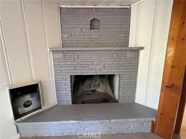 Foto del edificio - 782 N Village Ln