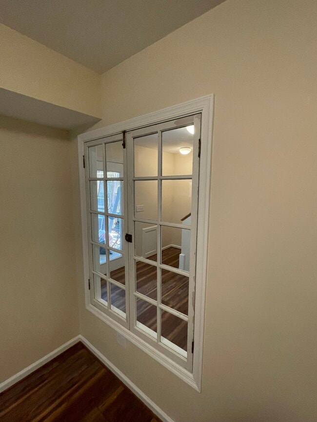 Dormitorio delantero/oficina - 825 Nalle St