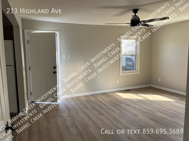 Building Photo - 2-Bed 1-Bath - Home