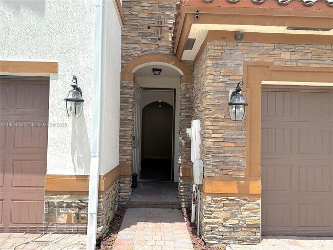 Foto del edificio - 4228 SW 166th Ct