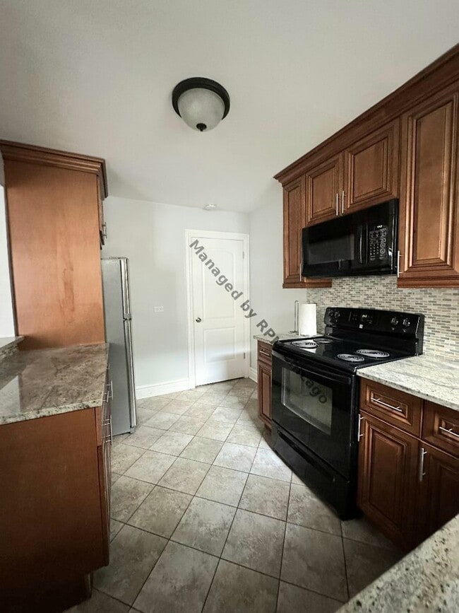 Foto del edificio - 1420 N Harlem Ave