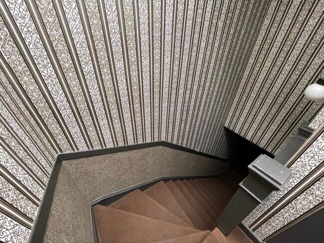 Foto del edificio - 5011 N Hermitage Ave