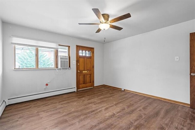 Building Photo - 510 Cato St